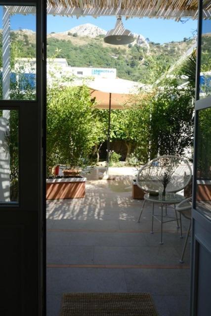 La Rondinella Suite อนากาปรี ภายนอก รูปภาพ