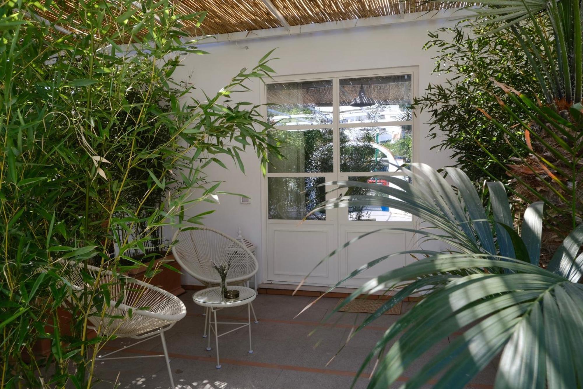 La Rondinella Suite อนากาปรี ภายนอก รูปภาพ