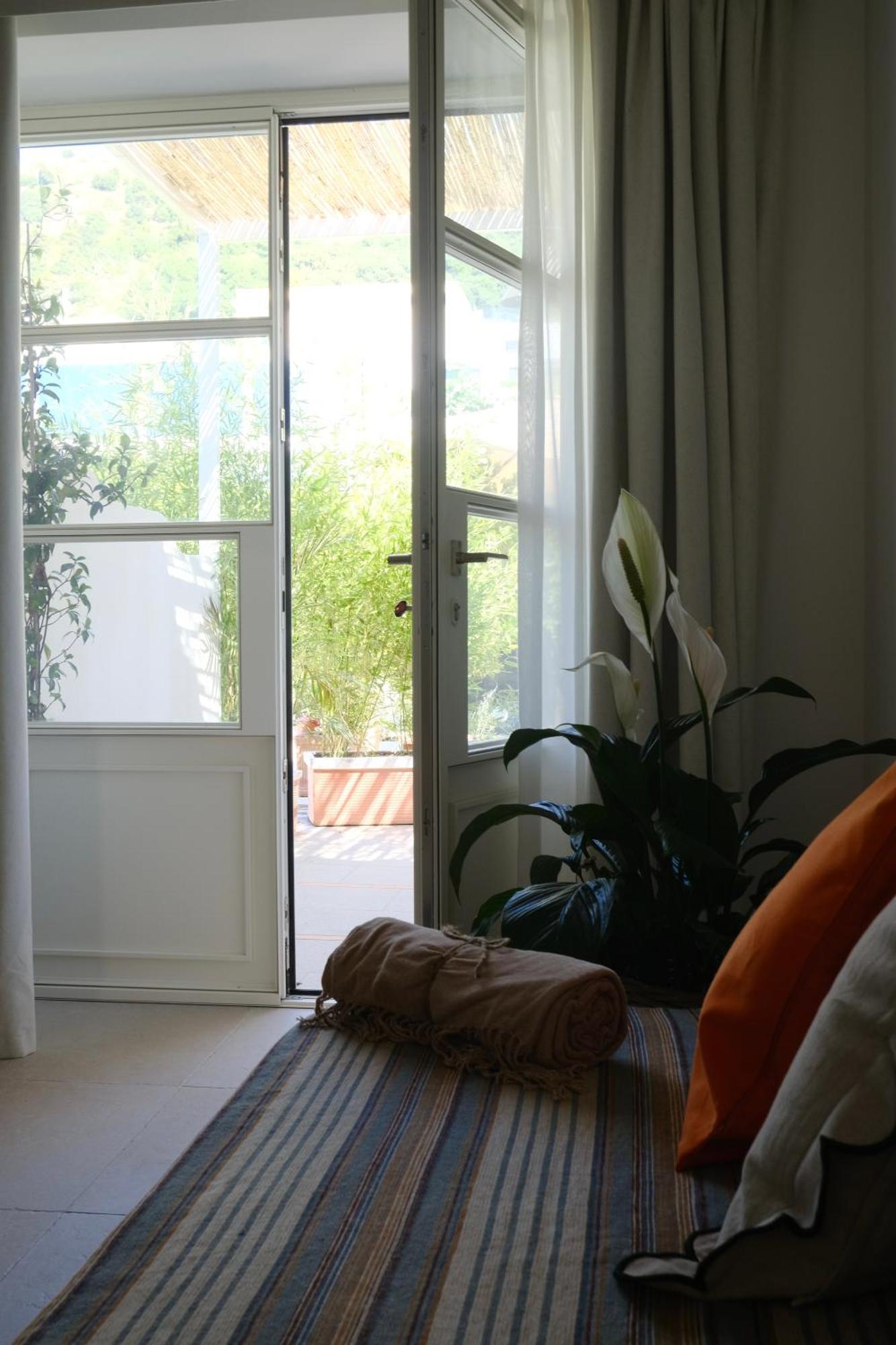 La Rondinella Suite อนากาปรี ภายนอก รูปภาพ